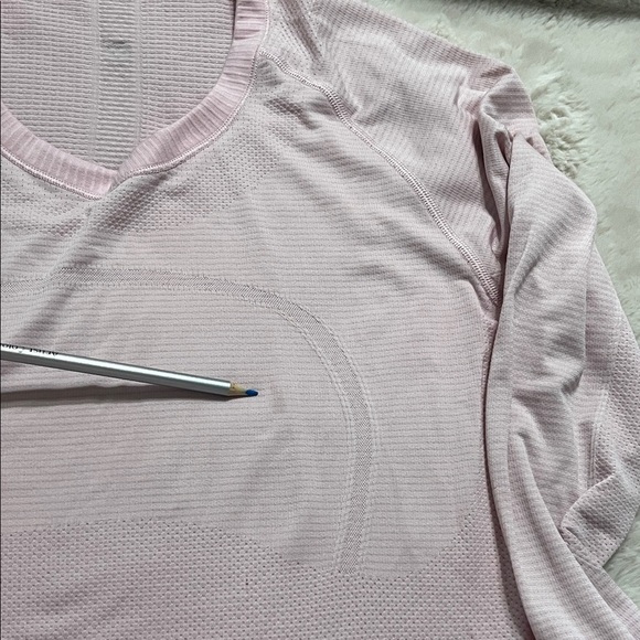 Lululemon Athletica Light Pink Long Sleeve Top - Picture 12 of 12